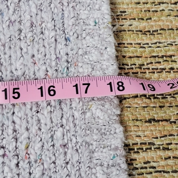 Vintage Cream Knit Sweater - Picture 5 of 8